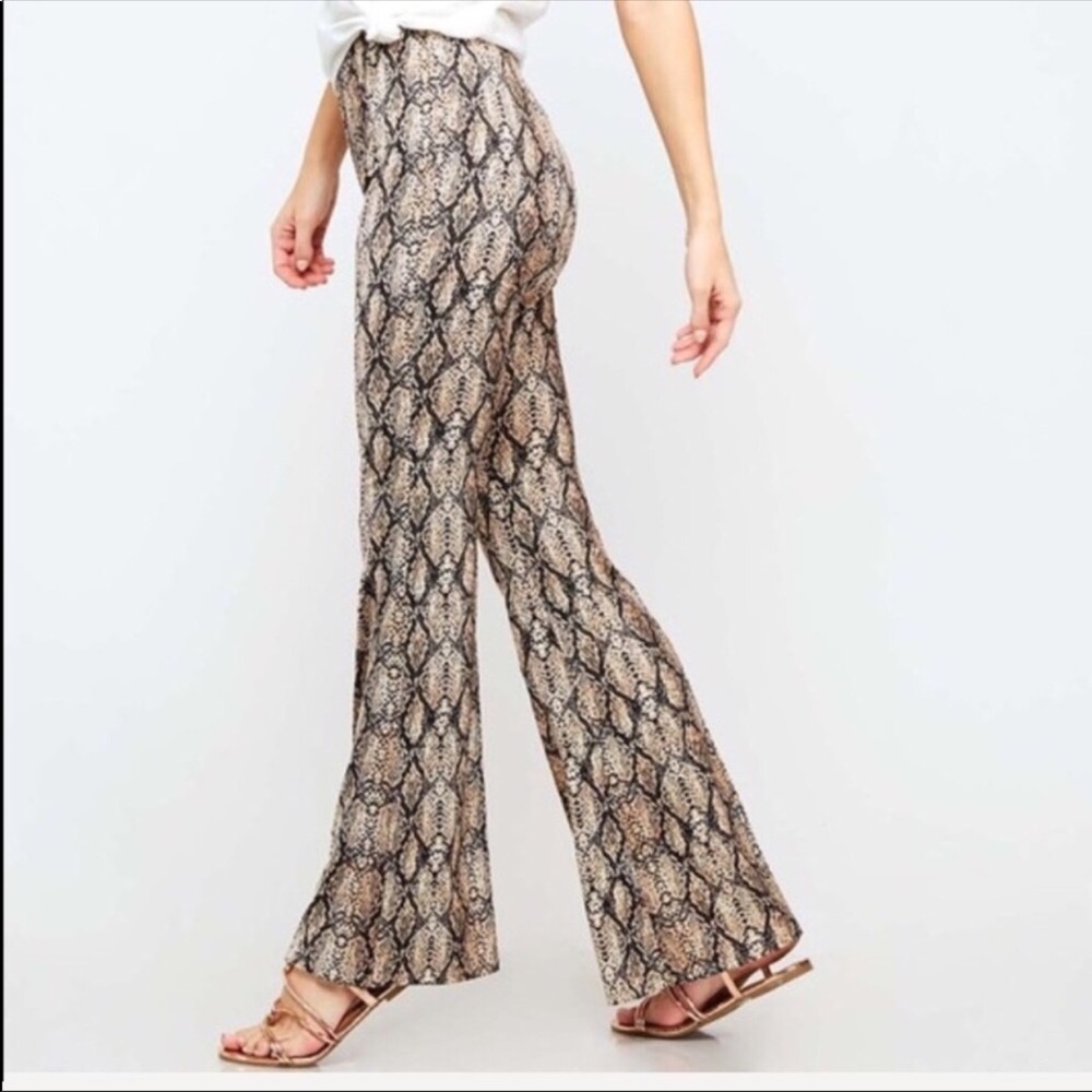 Snake Printed High Waisted Pants - Picture 4 of 8